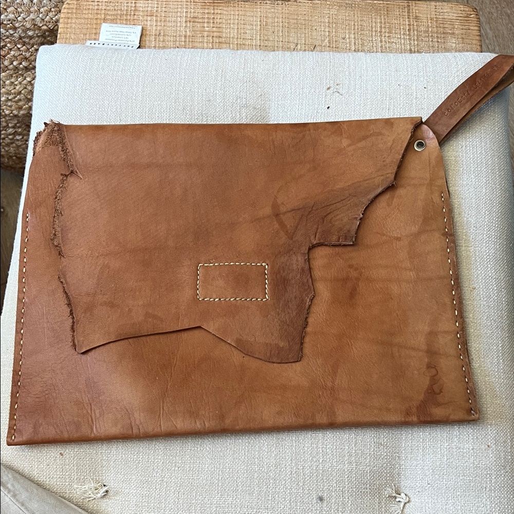 Men's unisex Leather Toiletry Pouch in Tan color hand bag